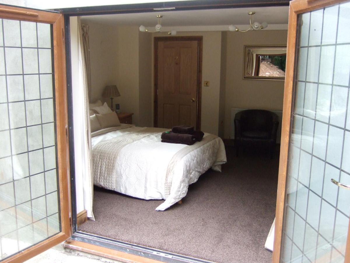 ホテル Acorns Old Farm Felton  エクステリア 写真