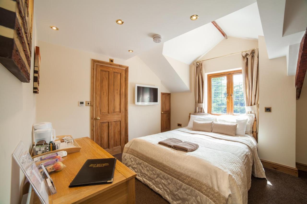 ホテル Acorns Old Farm Felton  エクステリア 写真